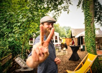 Bunter Markt in Brochterbeck: Florian Fechner erzählt über finanzielle Verluste und Nachbesprechung des Festivals in Tecklenburg-Brochterbeck