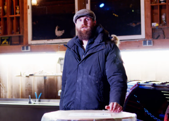 Florian Fechner, Inhaber von "FrecherFechner Fruchtweine aus Brochterbeck" will auch zu Weihnachten 2025 einen "Bunten Markt" veranstalten.