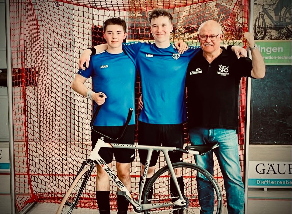 Leeden: Pascal Kröner und Ilias Westphal werden heute von ihrem Trainer Christoph Kipp härter gefordert