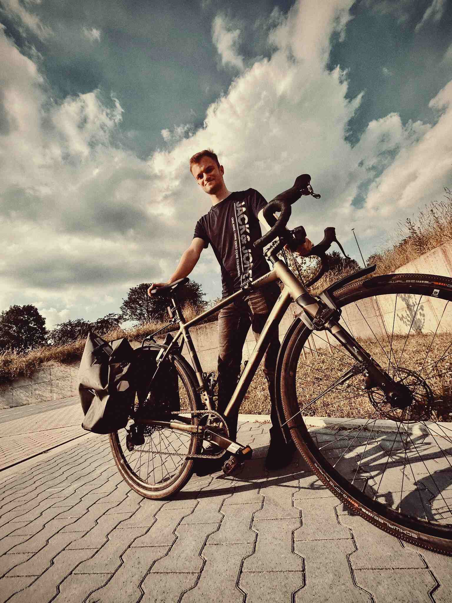 Brochterbecker Renick auf Tour durch halb Deutschland - mit dem Fahrrad