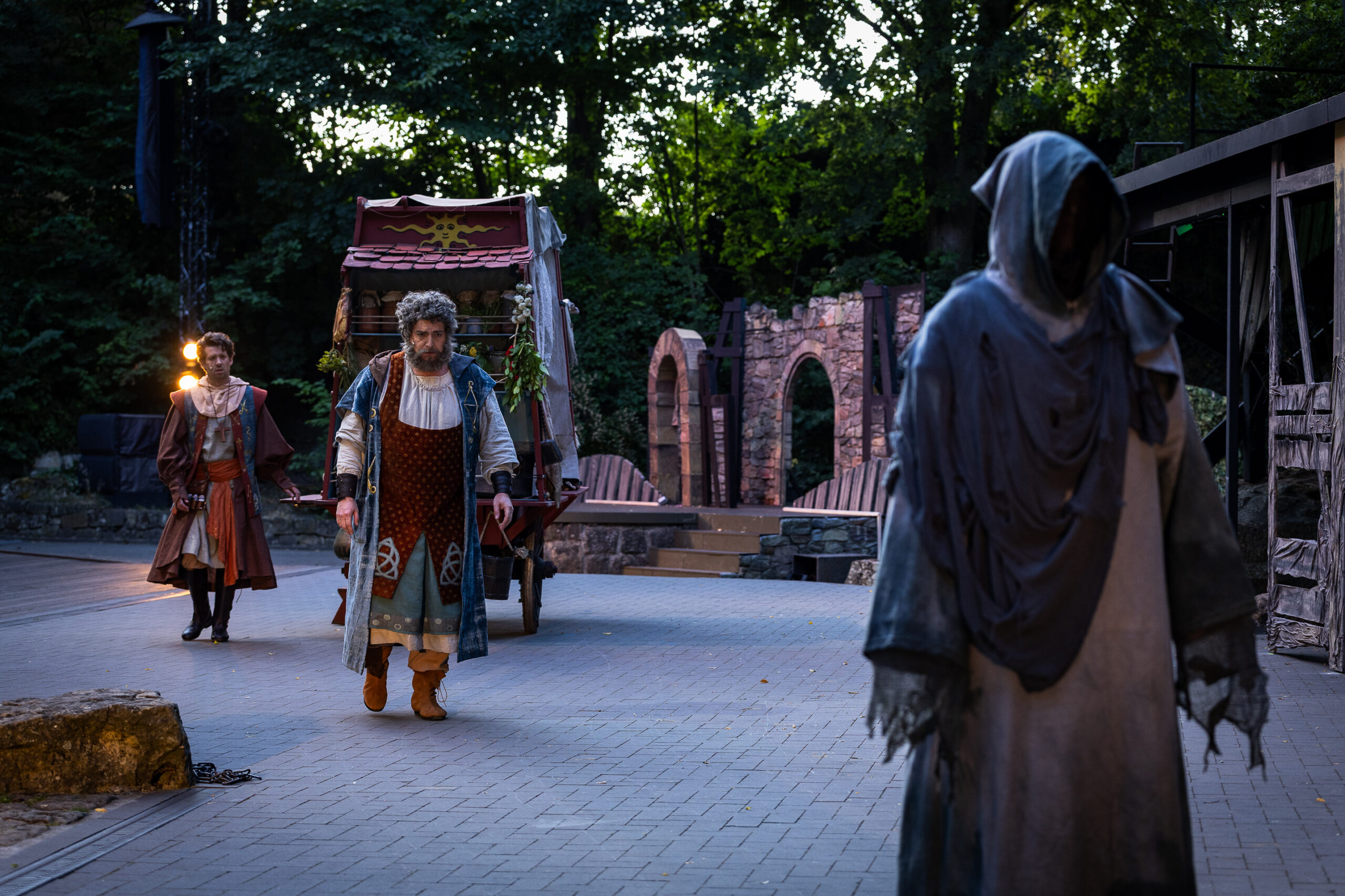 2.000 Zuschauer. Eine große Geschichte. Standing Ovations – Musical Medicus begeistert auf der Freilichtbühne Tecklenburg