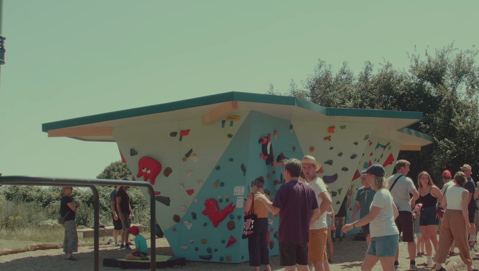 Activity-Park: Brochterbecks Oudoor-Boulderblock eingeweiht!